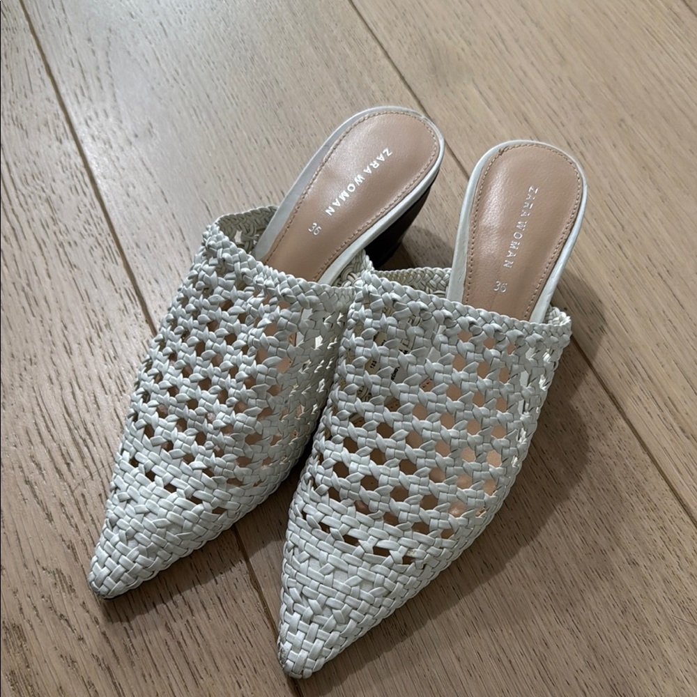 Zara White Elegant Woven Mules